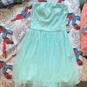 Teal strapless prom/homecoming dress